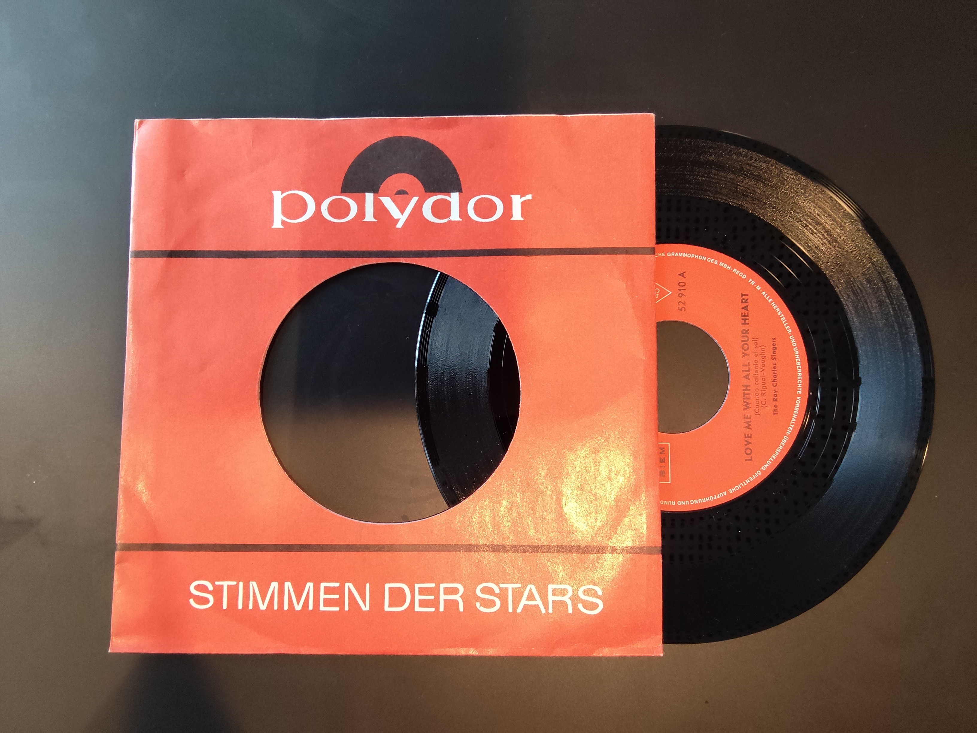 The Ray Charles Singers met Love me with all your heart 1964 Single nr S20257019