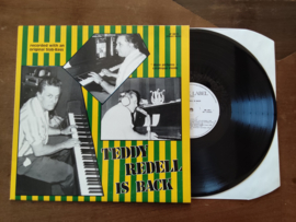 Teddy Redell met Teddy Redell is back 1979 LP nr L20251170