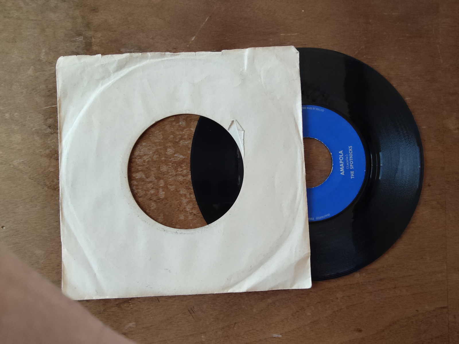 The Spotnicks met Amapola 1963 Single nr S20256762