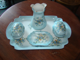Trinketset of toilettafelset  motief vergeetmijnietjes
