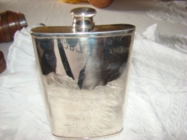 Silverplate hip flask by Whitehild    Gereserveerd.