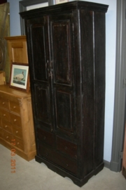 Antieke koloniale 2-deurskast +/- 1910-1920 nr 10002