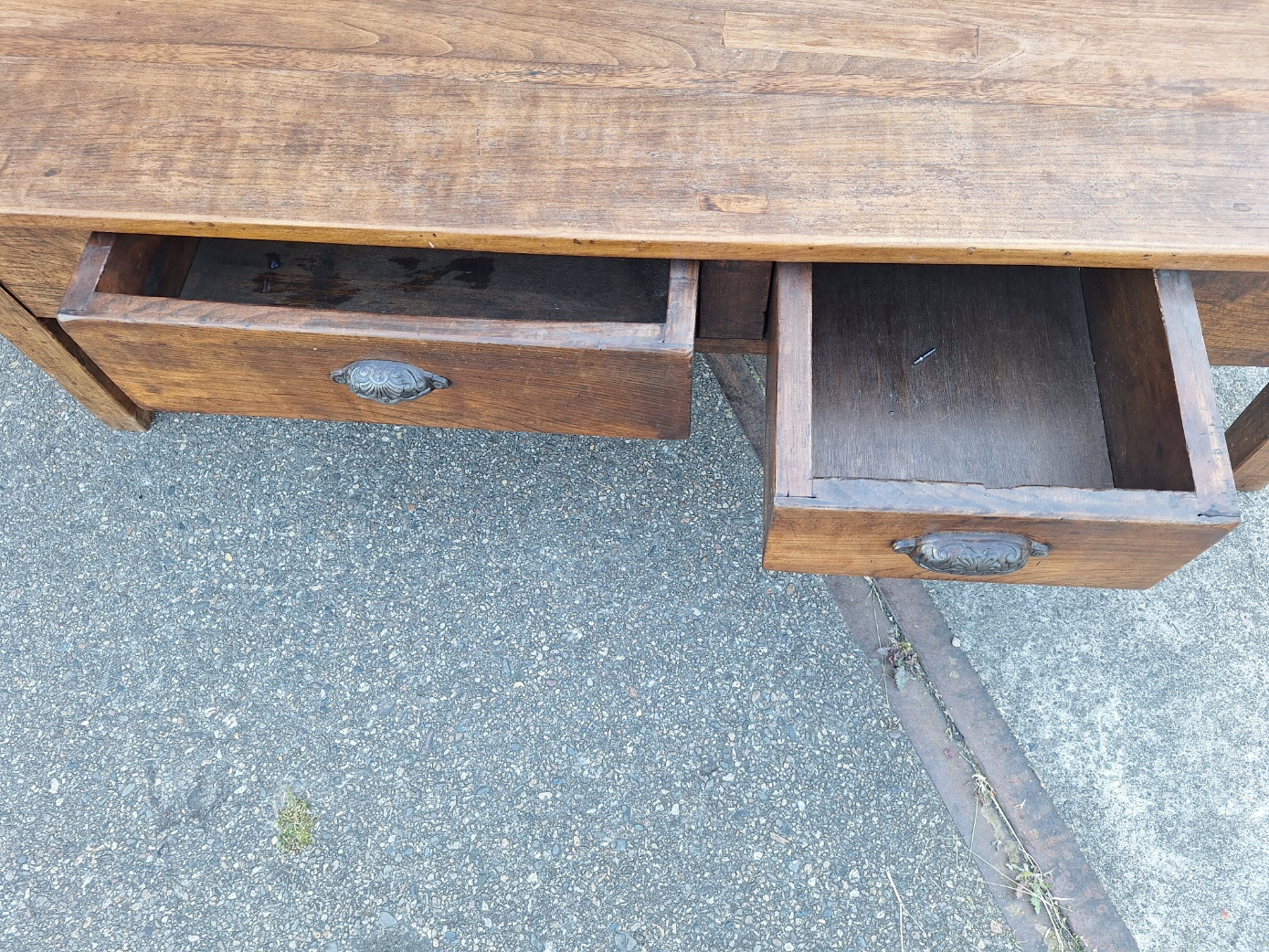 Antieke Franse salontafel van omstreeks 1880-1890 vruchtenhout nr T202515
