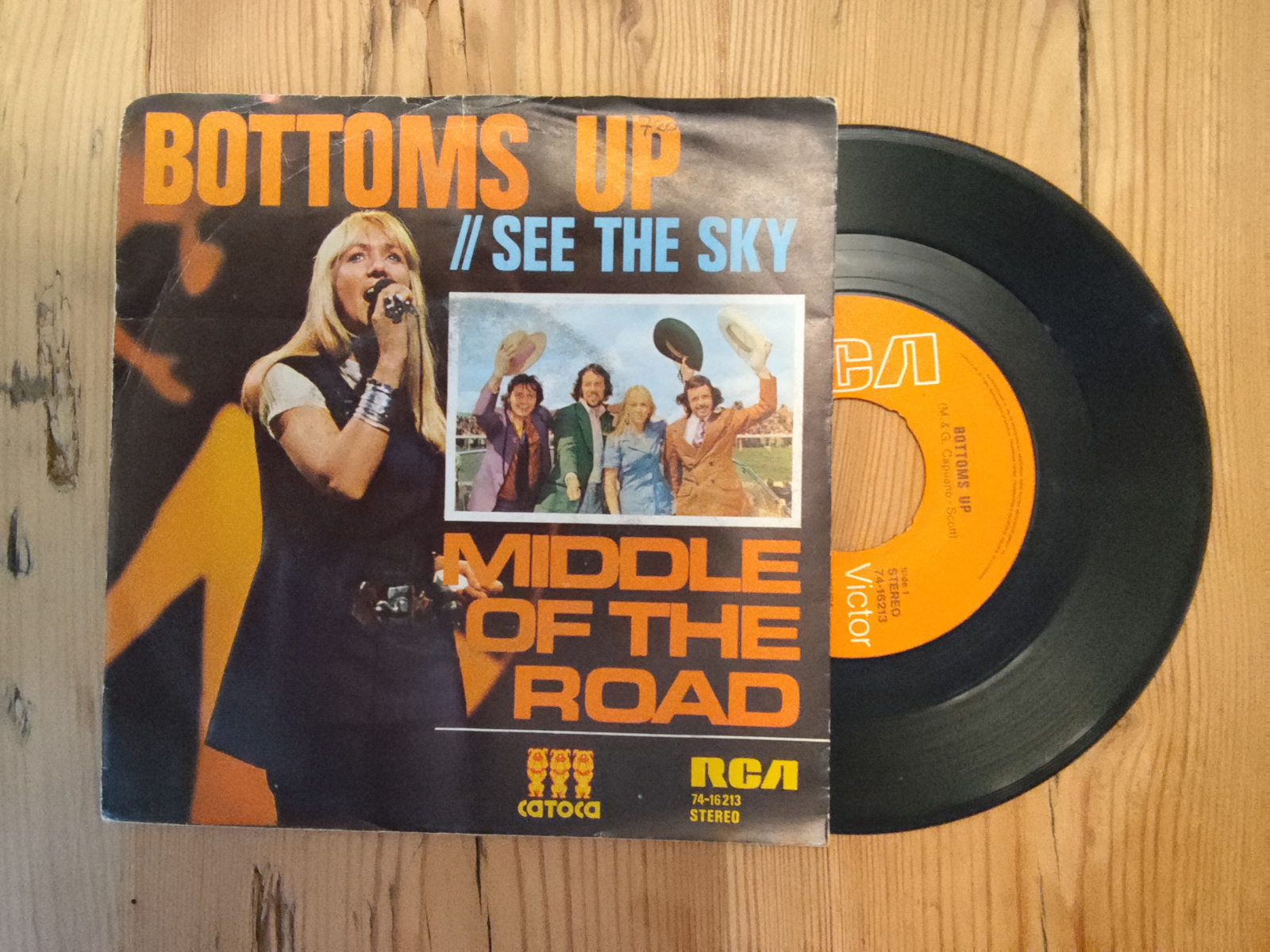 Middle of the road met Bottoms up 1972 Single nr S20233832