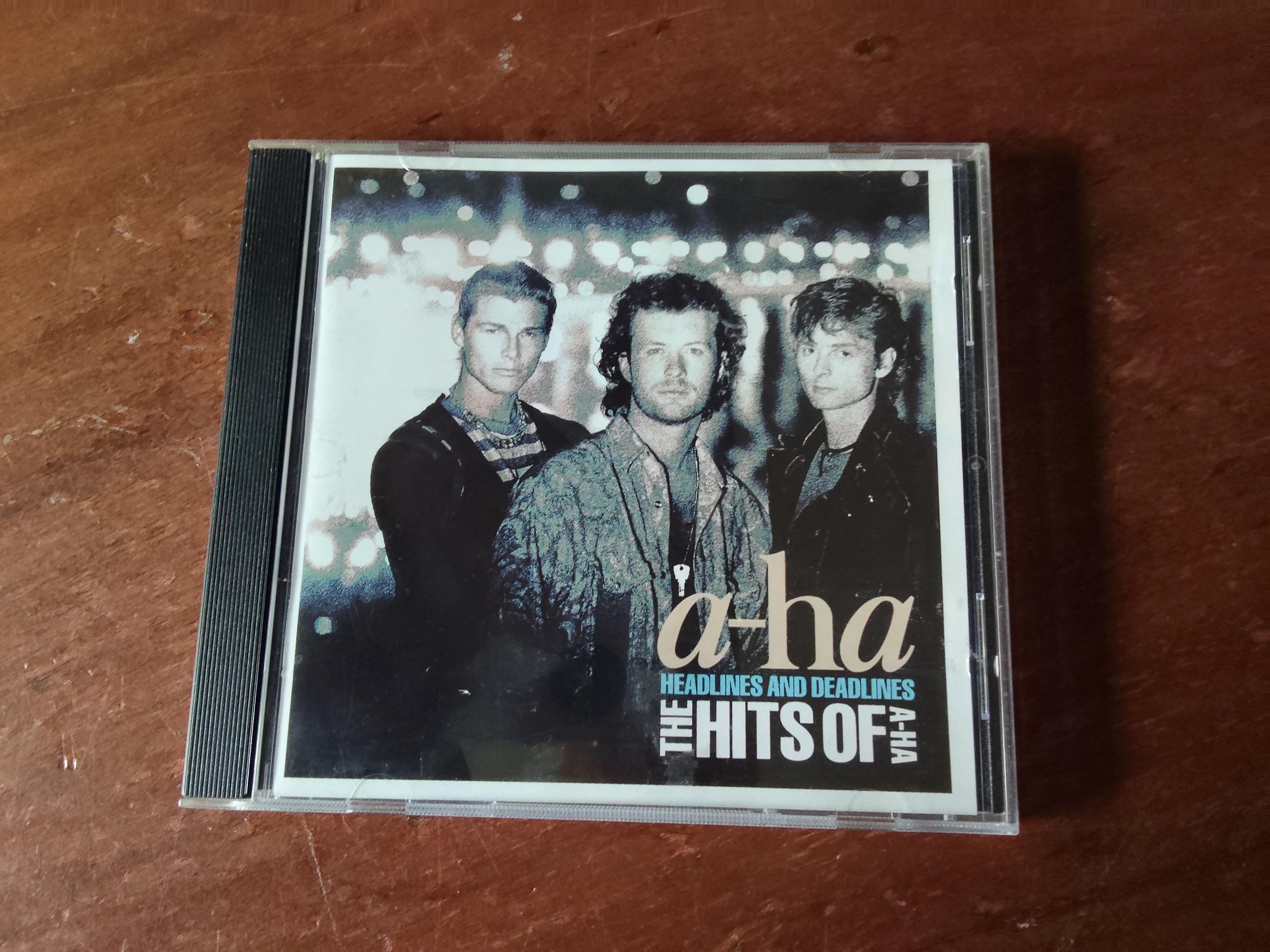 A-HA met Headlines of deadlines 1999 CD nr CD20251088