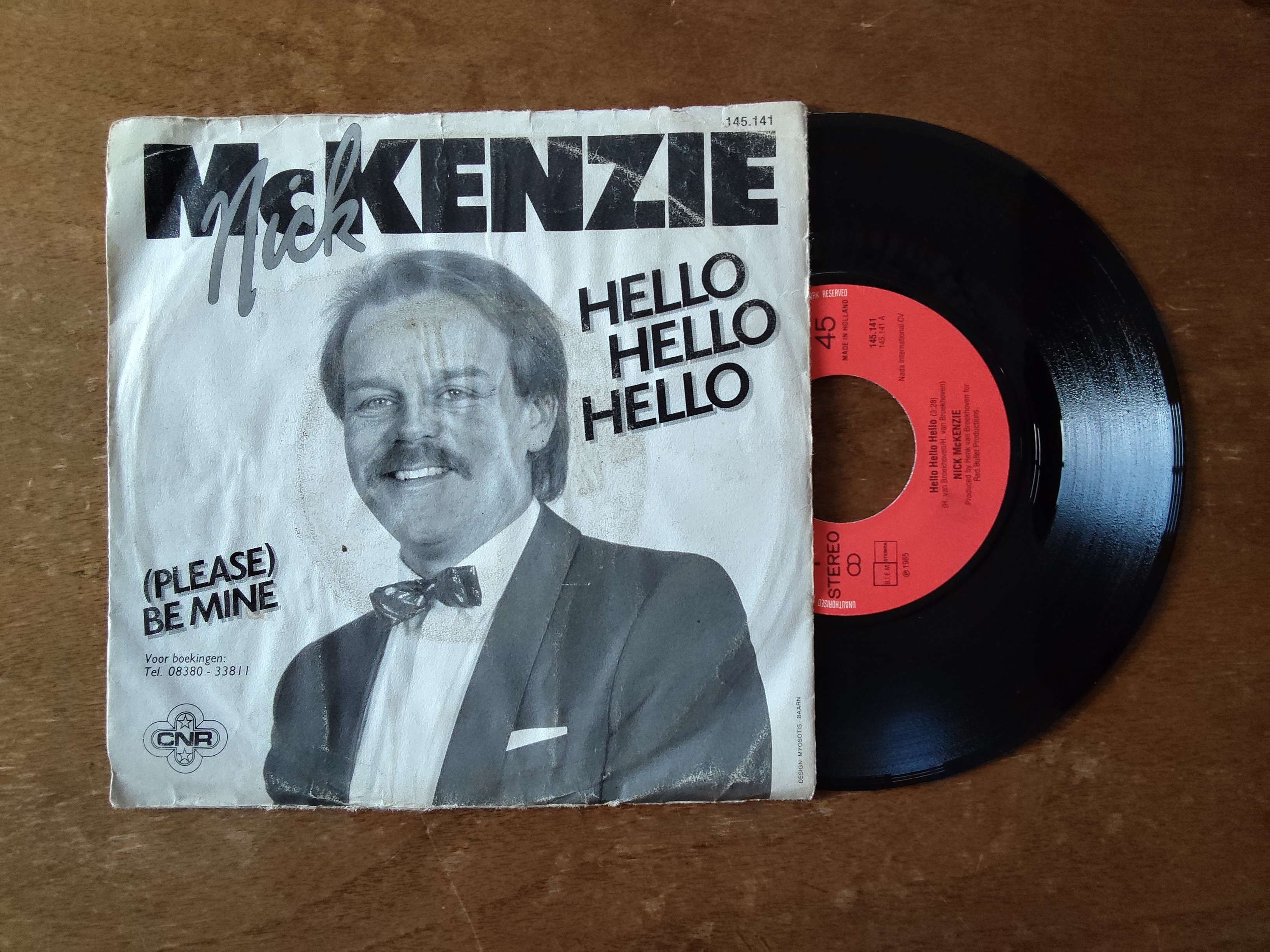 Nick McKenzie met Hello hello hello 1985 Single nr S20256986