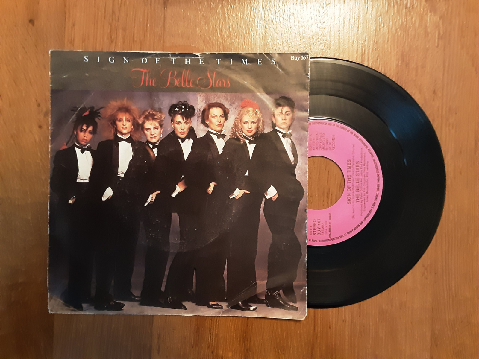 The Belle Stars met Sign of the times 1983 Single nr S20234450