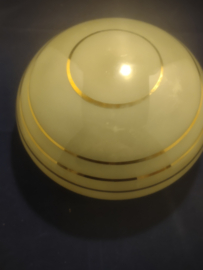 Oude plafonniere bol zacht geel gouden met 4 gouden ringen D25cm oud-G40
