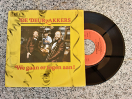 De Deurzakkers met We gaan er tegen aan! 1984 Single nr S20245731