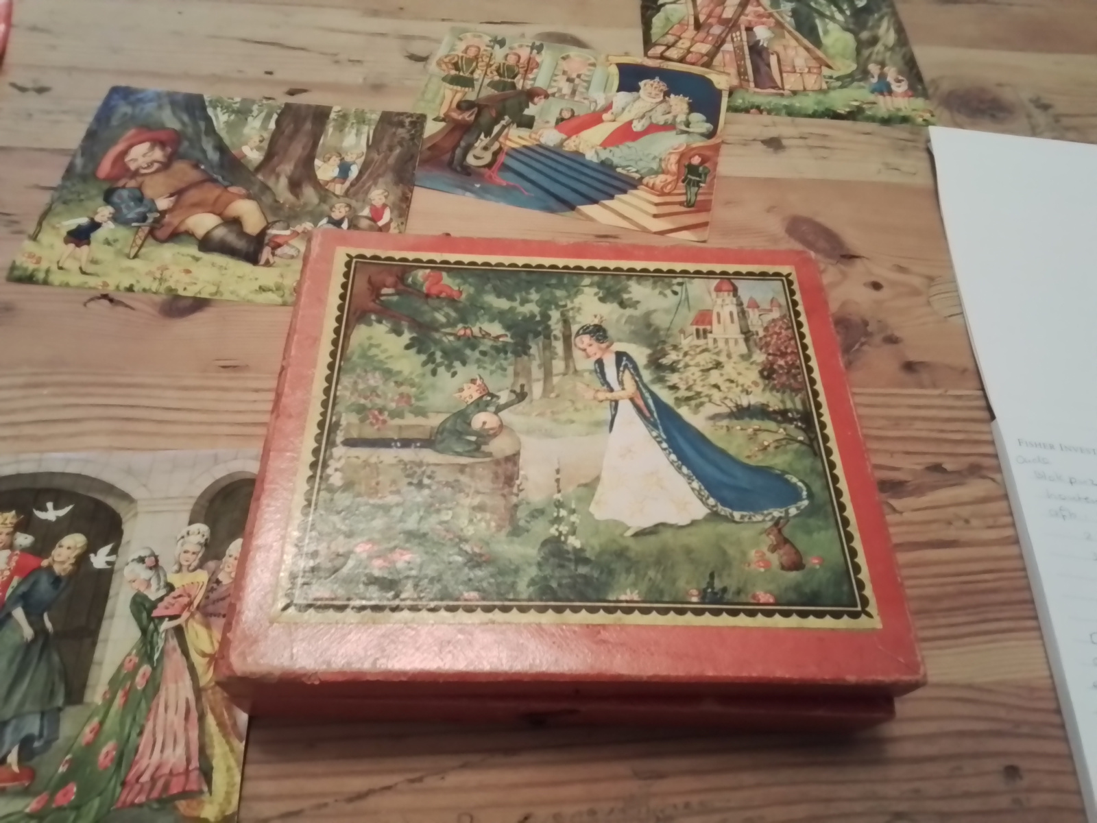 Oud en antieke blokpuzzel sprookjes omstreeks 1950.