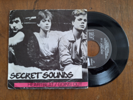 Secret Sounds met Heartbeat 1983 Single nr S20233554