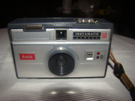 Kodak Instamatic  50 camera met tasje.