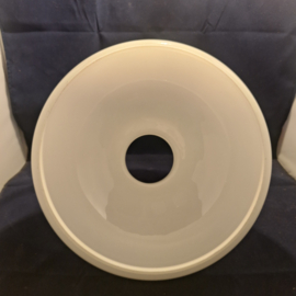 Originele oude olielamp kap opaal glans wit model "vesta" kap dia-33cm