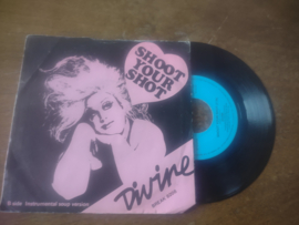 Divine met Shoot your shot 1982 Single nr S20221875