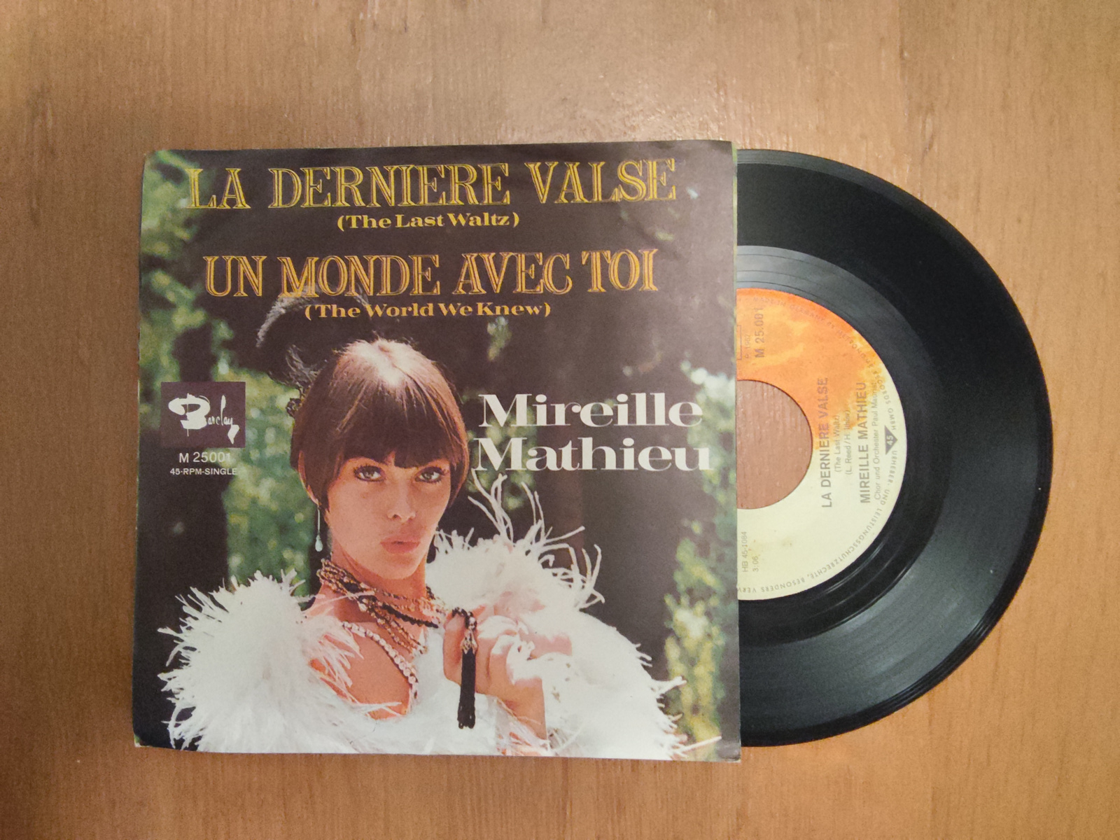 Mireille Mathieu met La dernière valse 1967 Singles nr S20246176