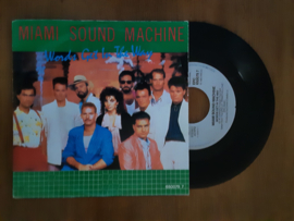 Miami Sound Machine met Words get in the way 1985 Single nr S20245145