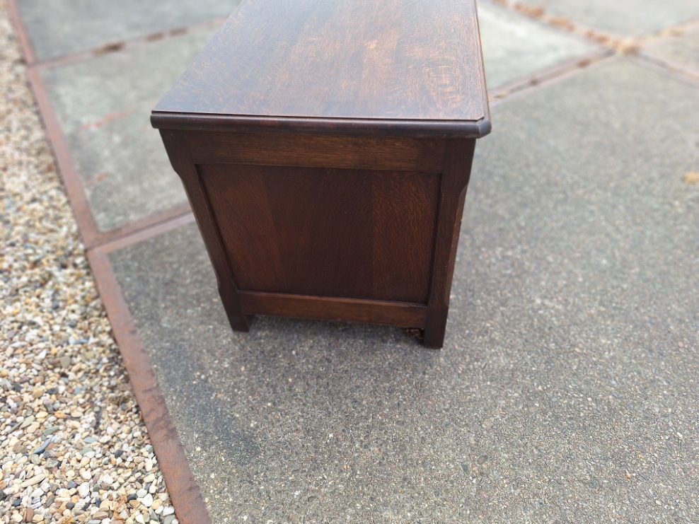 Oud eiken kistje donker eiken omstreeks 1950 nr K202554