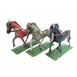 Stappend paard h25cm blauw op standaard nr 3076b