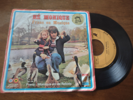 Frans en Monique met He Monique 1974 Single nr S20221464