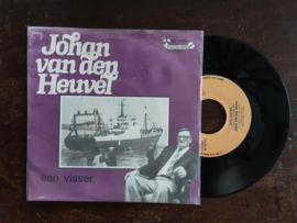 Johan van den Heuvel met Een visser 1983 Single nr S20245393