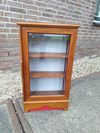 Oude toonbank vitrine facet geslepen glas dubbele achterwand h-64cm 1950 nr K202429