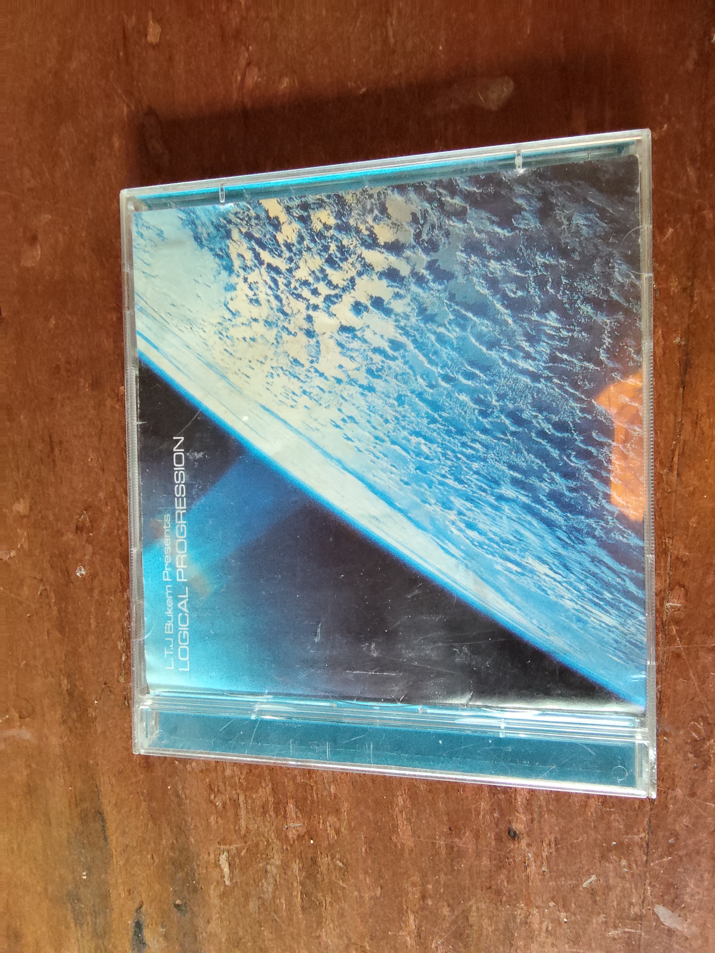 L.T.J. Bukem met Logical Progression 1996 CD nr CD2025963