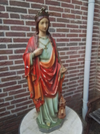 Groot heiligenbeelden van de heilige Barbara.Polychroom