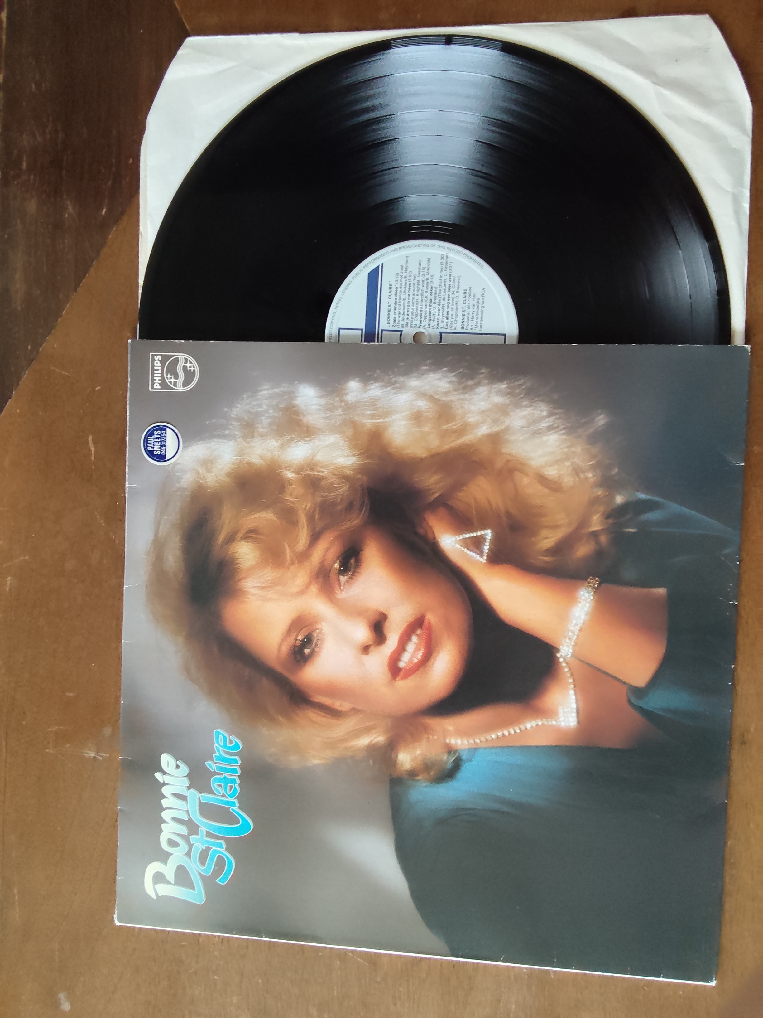 Bonnie St. Claire met Bonnie St. Claire 1985 LP nr L20251221