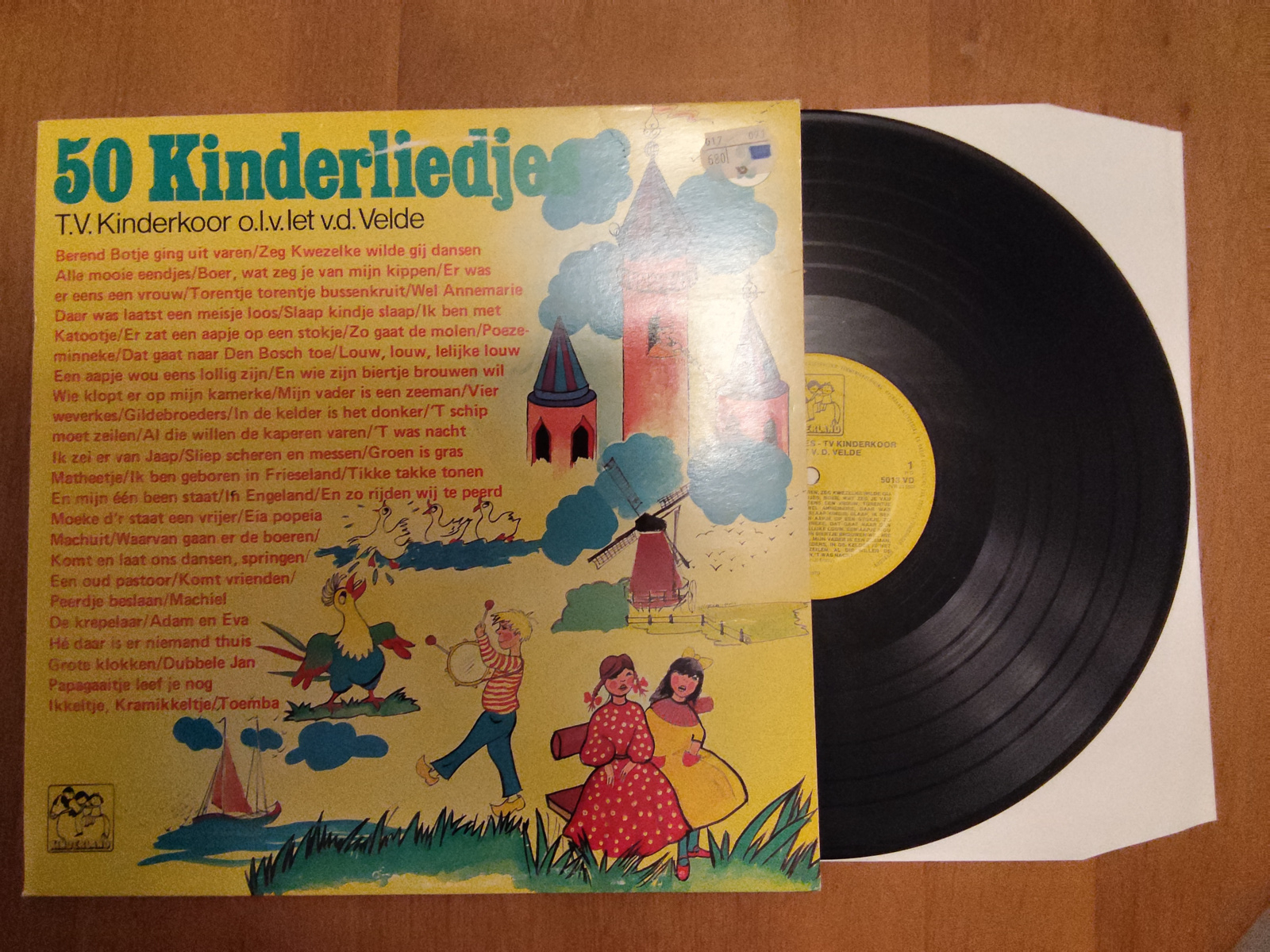 T.V. kinderkoor o.l.v. Let v.d. Velde met 50 kinderliedjes 2 1979 LP nr L2024806