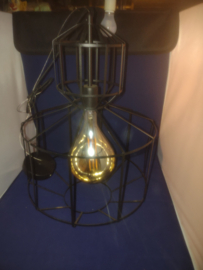 Hanglamp zwart d-40cm lange kap met katoenpendel nr zw1001