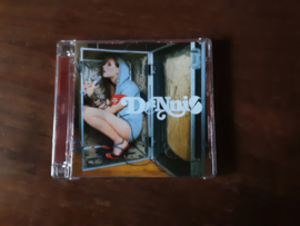 Dennis met Her name is Dennis 2007 CD nr CD2024682