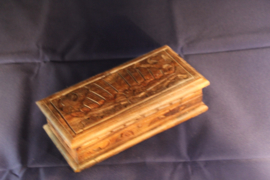 Sieraden kistje handgemaakt houtsnijwerk medium b-20,5cm nr 1812B