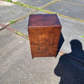 Oud engels eiken kolenkit met klep en uitneembare bak omstreeks 1930 nr K202685