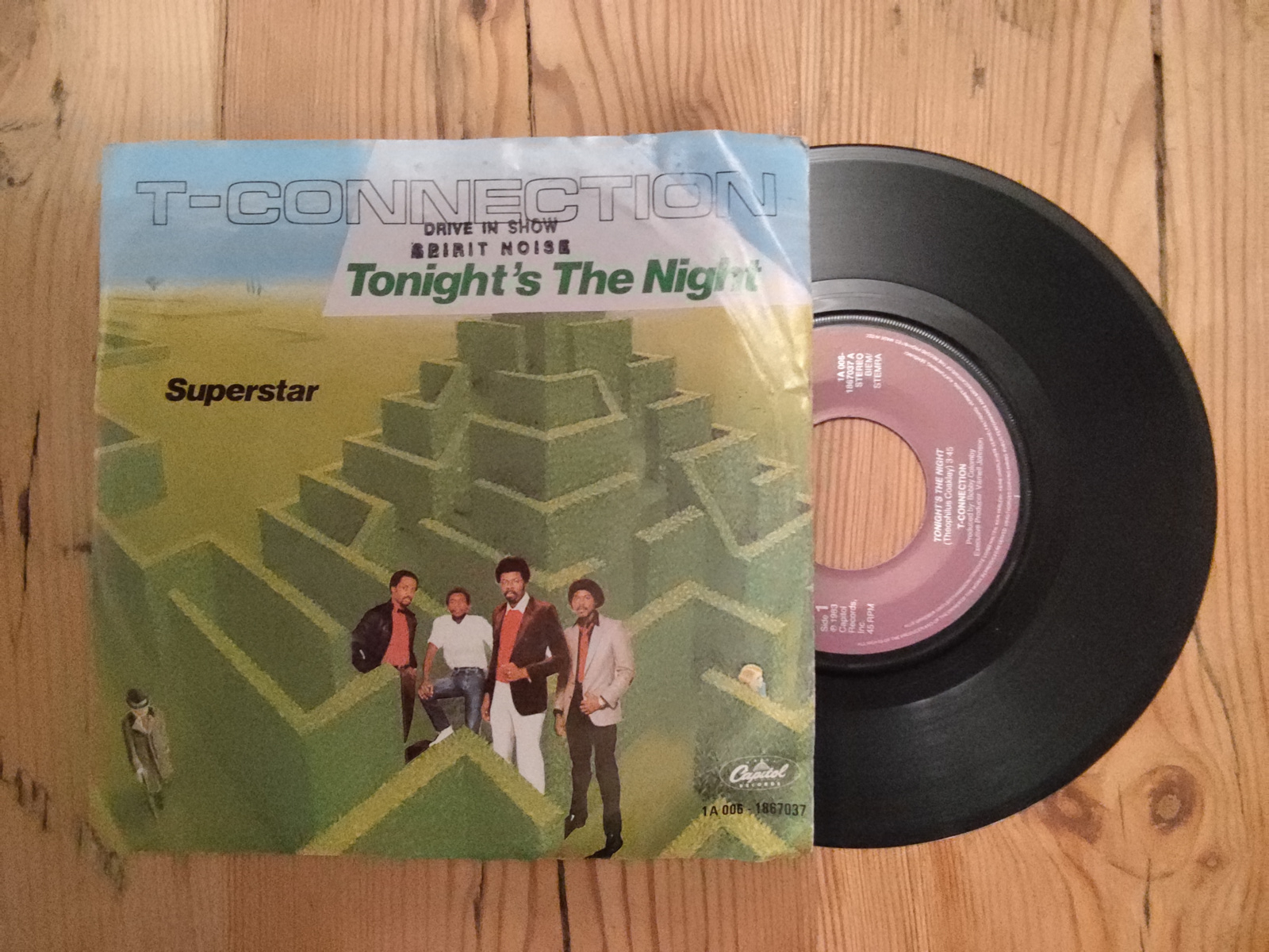 T-Connection met Tonight's the night 1983 Single nr S20256417