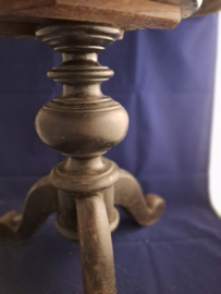 Antieke piano kruk oud zwart met nog te stofferen zitting h-45cm