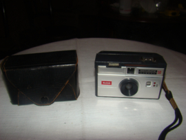 Kodak Instamatic  50 camera met tasje.