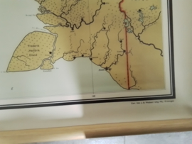 Oude schoolkaart Nederlads-Nieuw- Guinea.