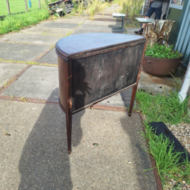 Antiek eiken halve maankastje Engels gebogen front br-97cm omstreeks 1920 nr K2026100