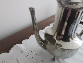 Koffiepot met prachtig oor en tuit,0ue