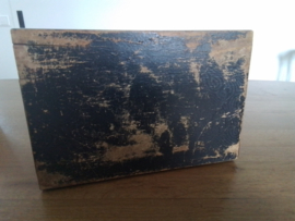 Pallisanter- of mahoniehouten doos met zilver beslag circa 1890.