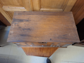 Antiek Indonesisch kistje teak hout 1880-1900 messing sierbeslag 2 vakjes nr KK 20246