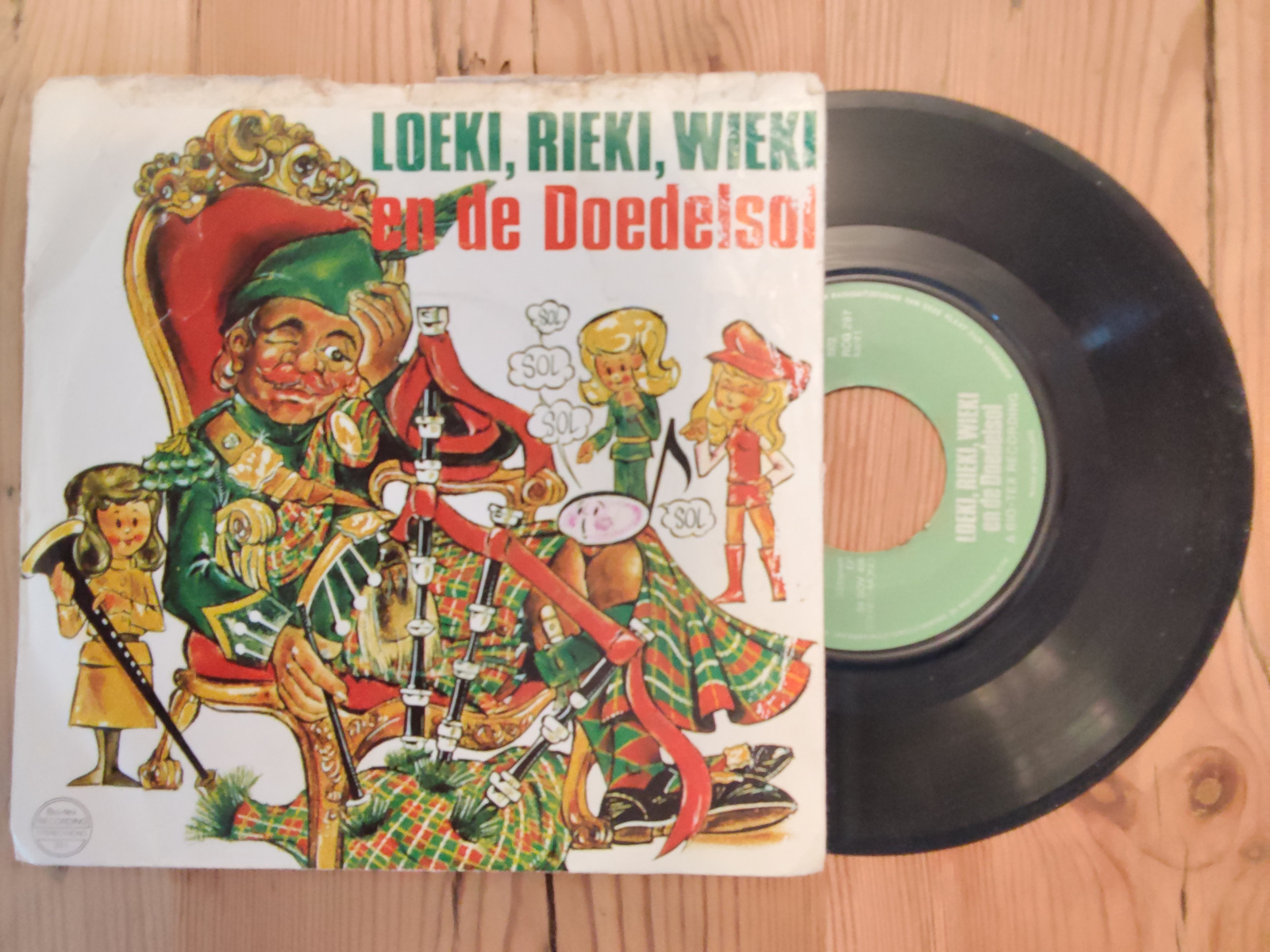Loeki Rieki Wieki met Loeki Rieki Wieki en de Doedelsol 1972 Single nr S20256496