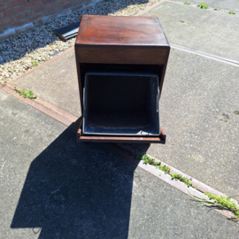 Oud engels eiken kolenkit met klep en uitneembare bak omstreeks 1930 nr K202685
