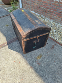 Antieke reiskoffer of travelcase eiken houten banden metalen hoekversteviging nr 202410