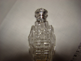 Antiek Hollands parfumflesje  met zilveren dop.