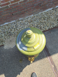 Oude winkeldispenser metaal met schep en klep 1910-1930 voor bv koffie nr KK202411
