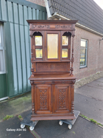 Antieke Mechelse kast omstreeks 1890 a 1900 3-deuren houtsnijwerk nr K202536