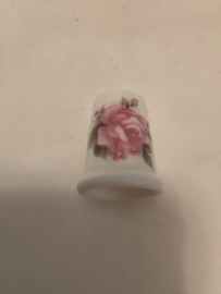 Vingerhoed porcelein opdruk Lourdes 2-zijdig 3cm hoog zonder doosje