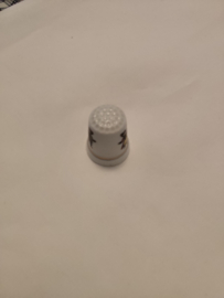 Vingerhoed porcelein opdruk Austria 2-zijdig 2,8cm hoog zonder doosje