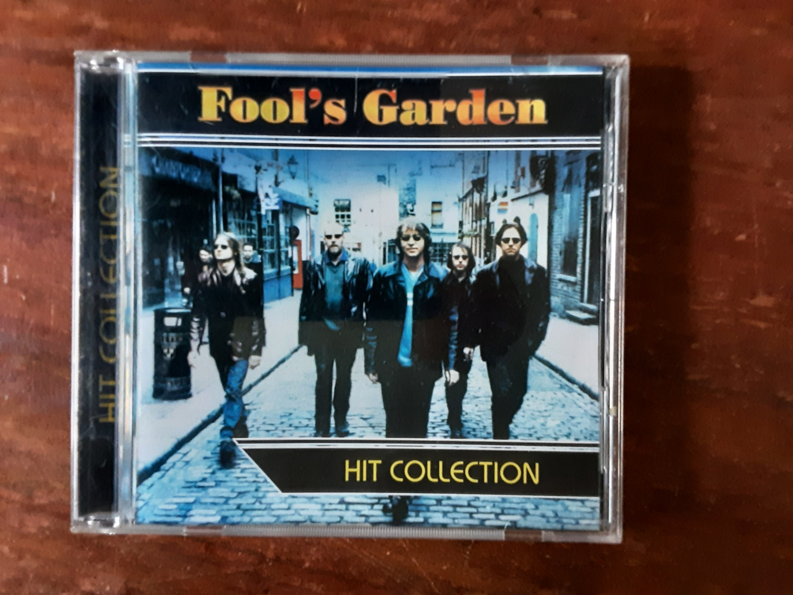 Fool' Garden met Hit collection 2000 CD nr CD2024661